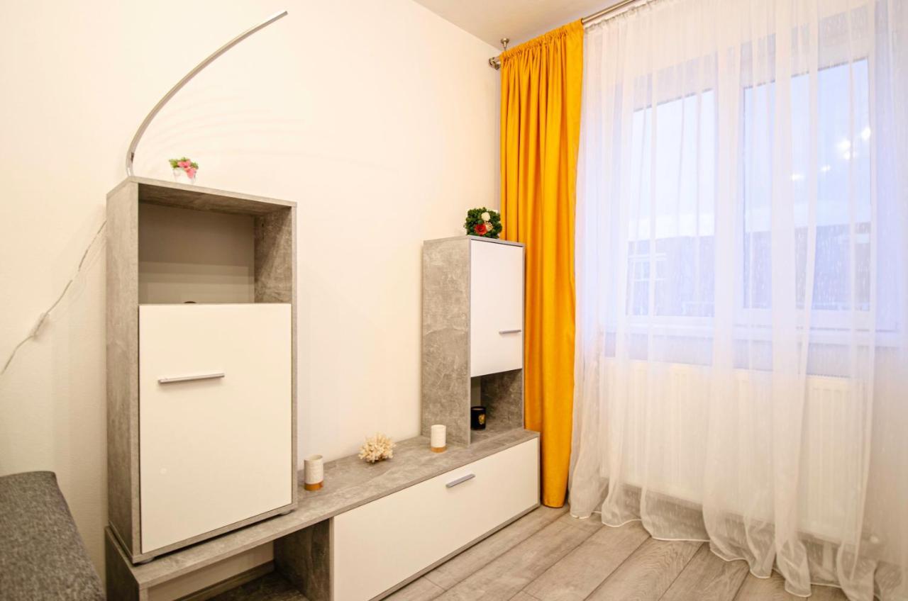 אראד Miha Modern And Central Apartament מראה חיצוני תמונה